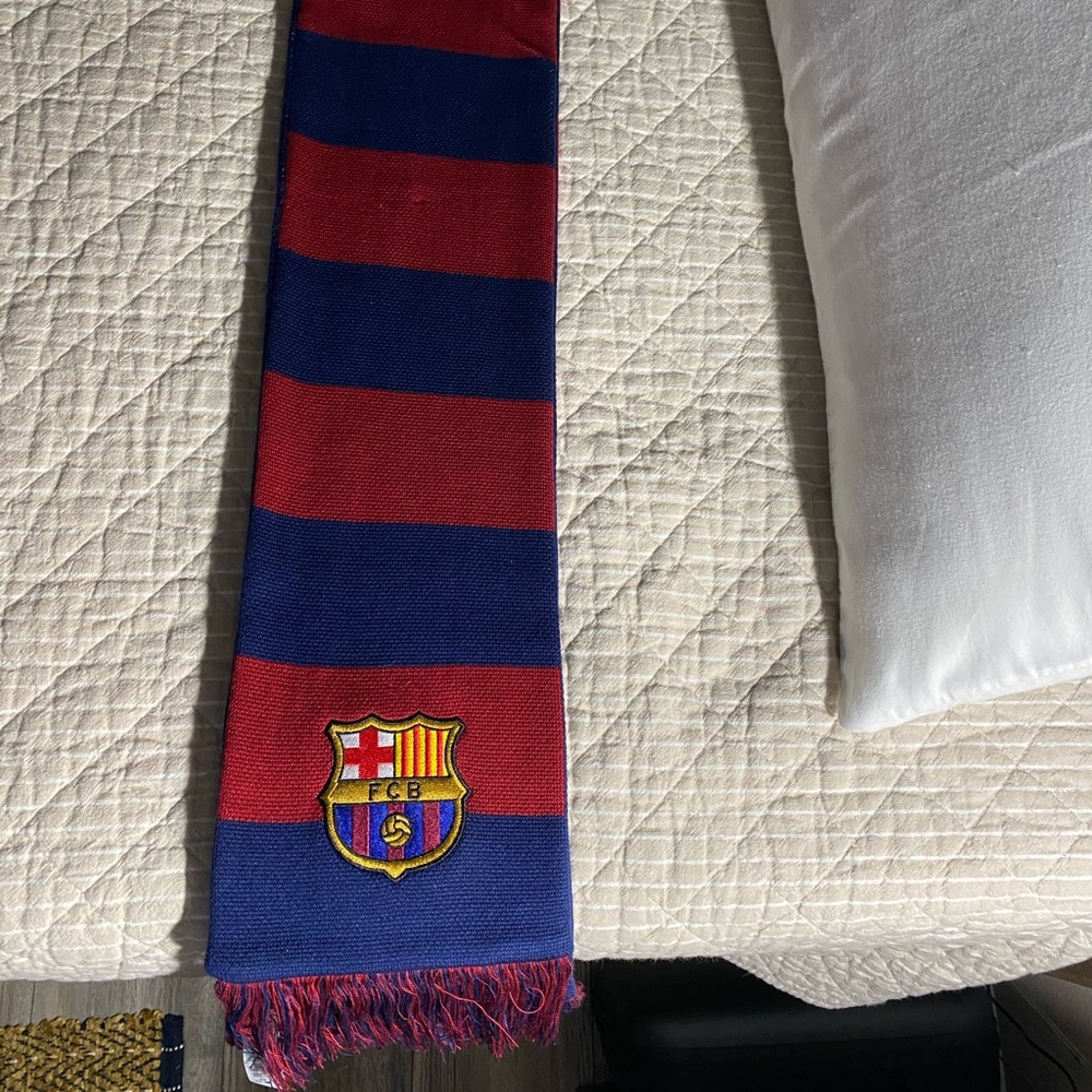 Men’s Barcelona Scarf